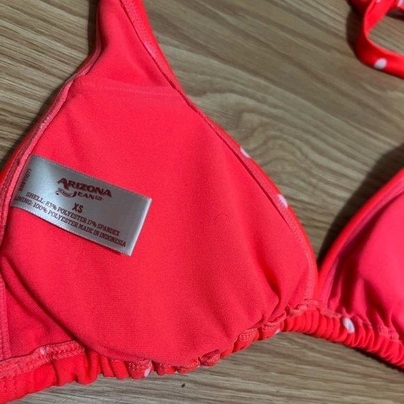 Arizona Jean Company
Size XS Swimsuit Top - Picture 4 of 7